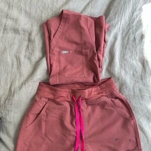 Figs scrubs set (size small)